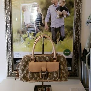 Hand bag